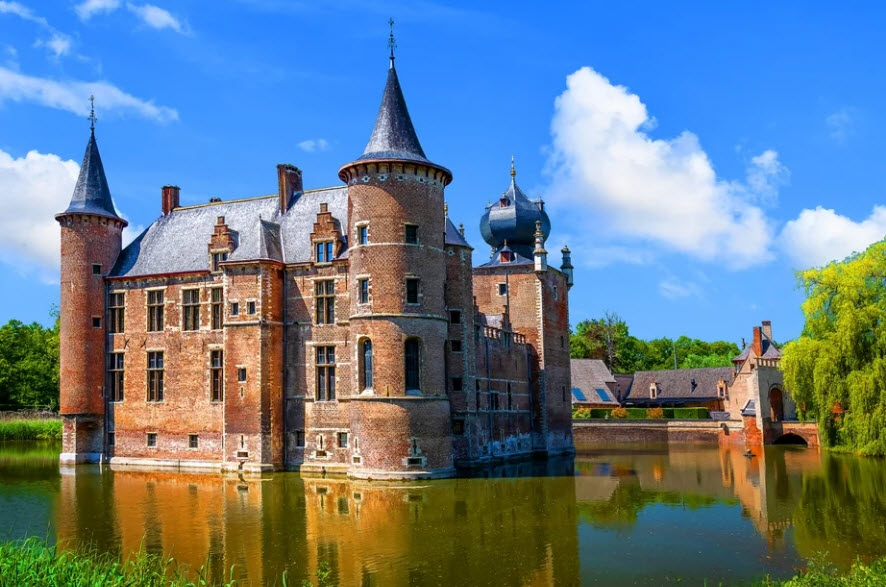De Blauwe Toren, Belgium